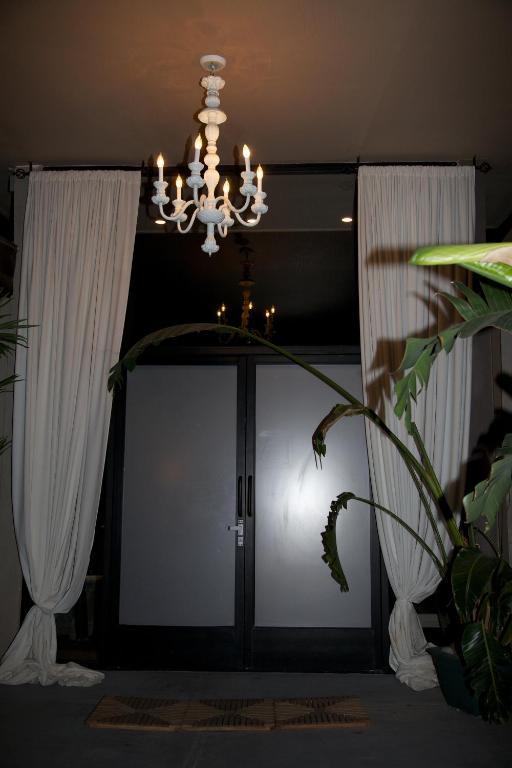 Avanti Hotel パーム・スプリングス エクステリア 写真