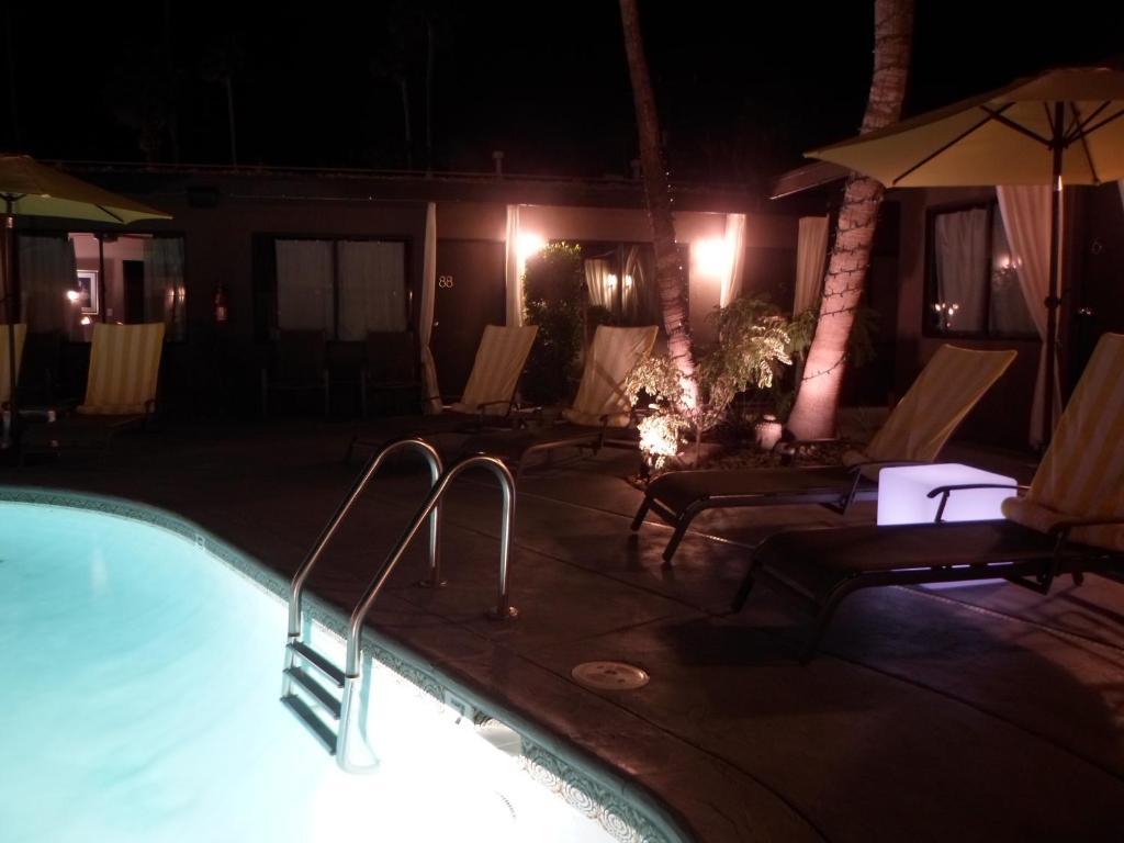 Avanti Hotel パーム・スプリングス エクステリア 写真